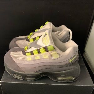 Toddler Nike Airmax